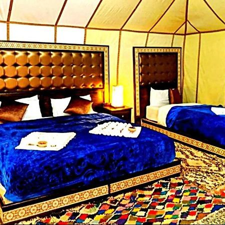 ホテル Ahlam Luxury Camp メルズーガ エクステリア 写真