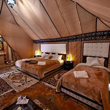 ホテル Ahlam Luxury Camp メルズーガ エクステリア 写真